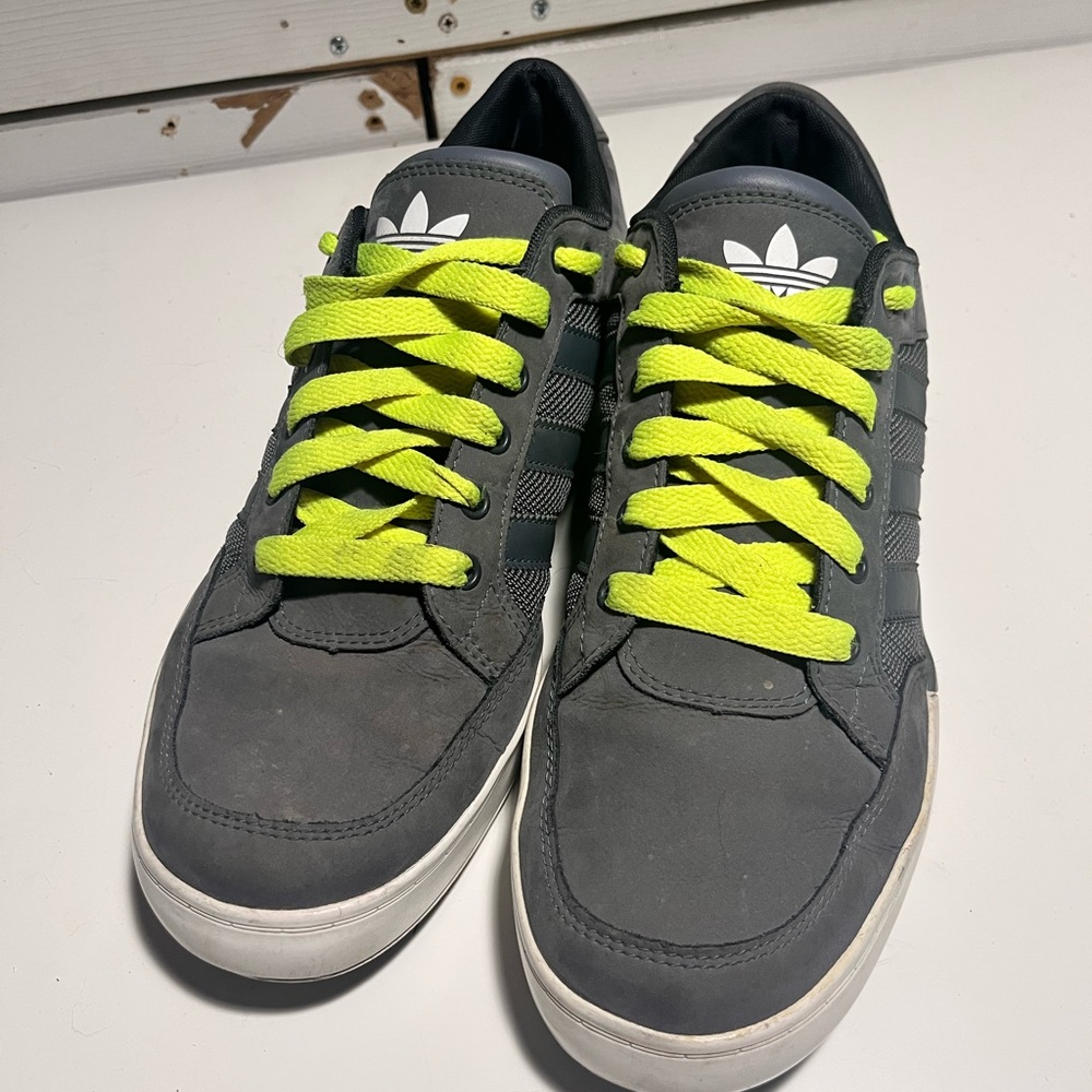 Adidas Men's Charcoal Sneakers with Bright Yellow Laces